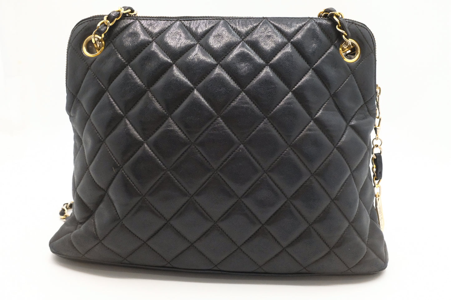 Chanel Shoulder Bag in Black Mattelassé Leather