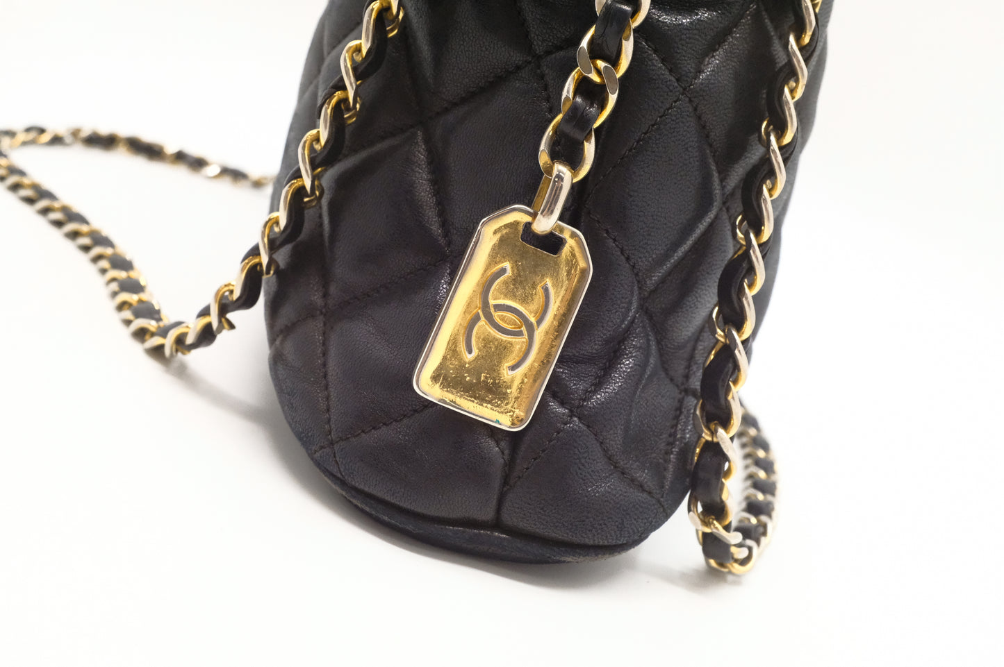 Chanel Shoulder Bag in Black Mattelassé Leather
