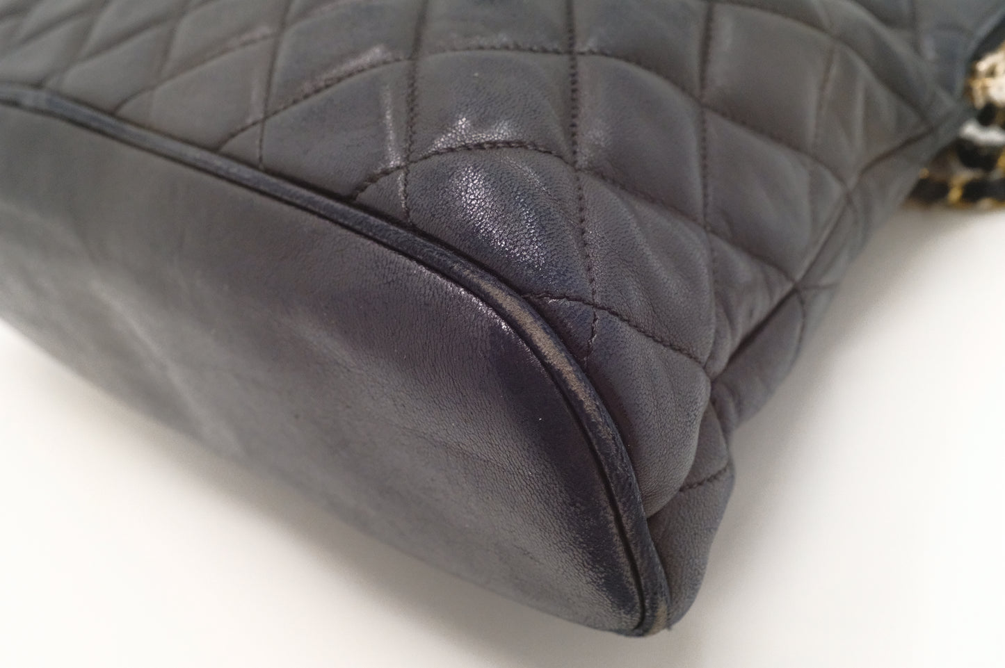 Chanel Shoulder Bag in Black Mattelassé Leather