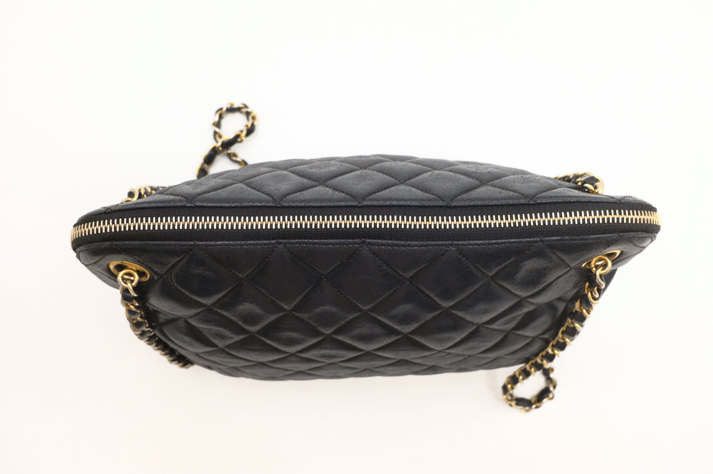 Chanel Shoulder Bag in Black Mattelassé Leather