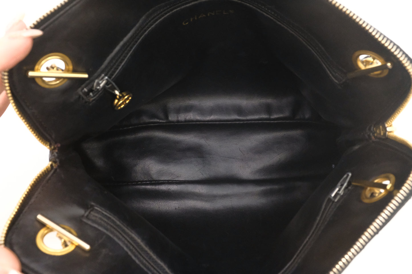 Chanel Shoulder Bag in Black Mattelassé Leather