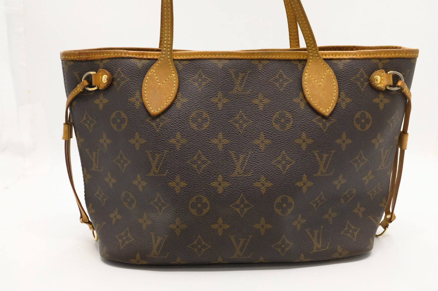 Louis Vuitton Neverfull PM in Monogram Canvas