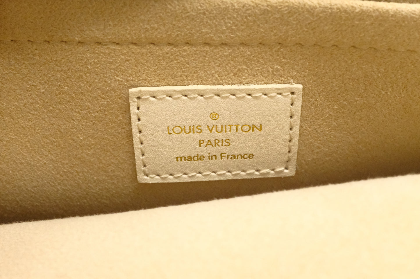 Louis Vuitton Trapeze in Rose Minilin Canvas