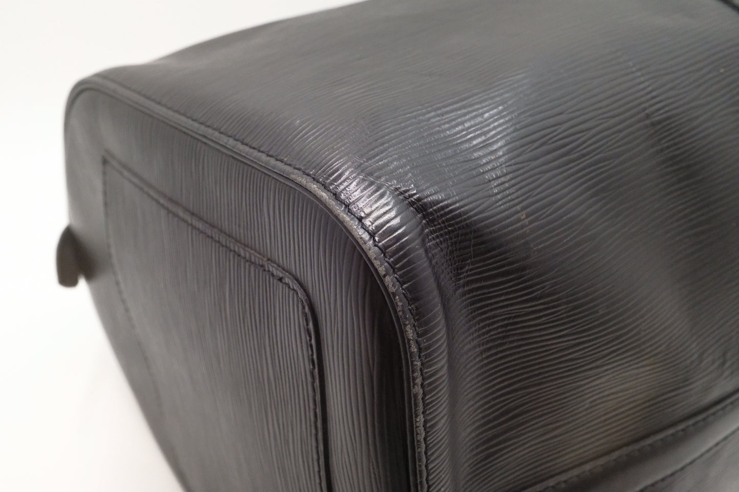 Louis Vuitton Keepall 55 in Black Epi Leather