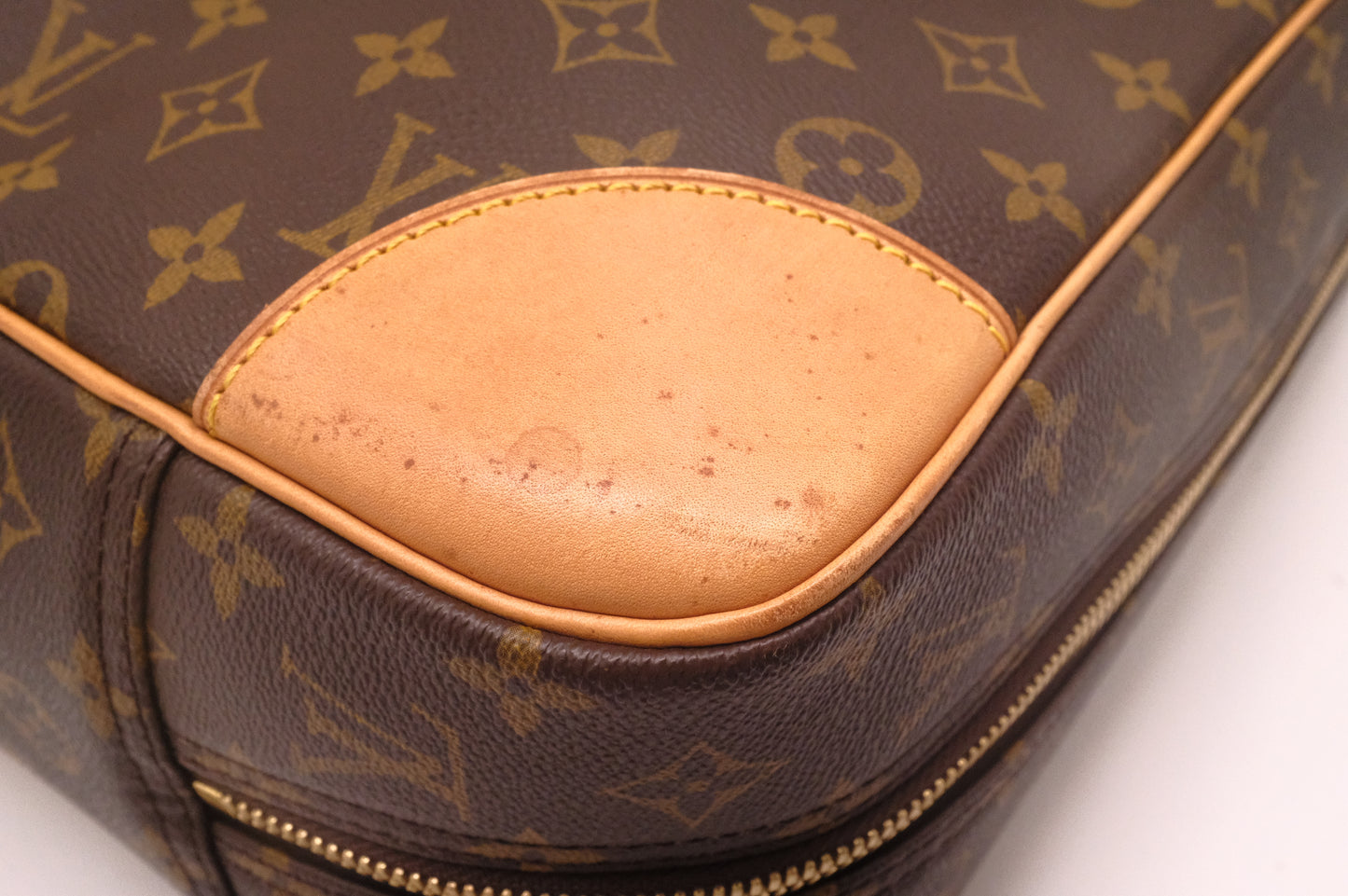 Louis Vuitton Sirius 55 in Monogram Canvas