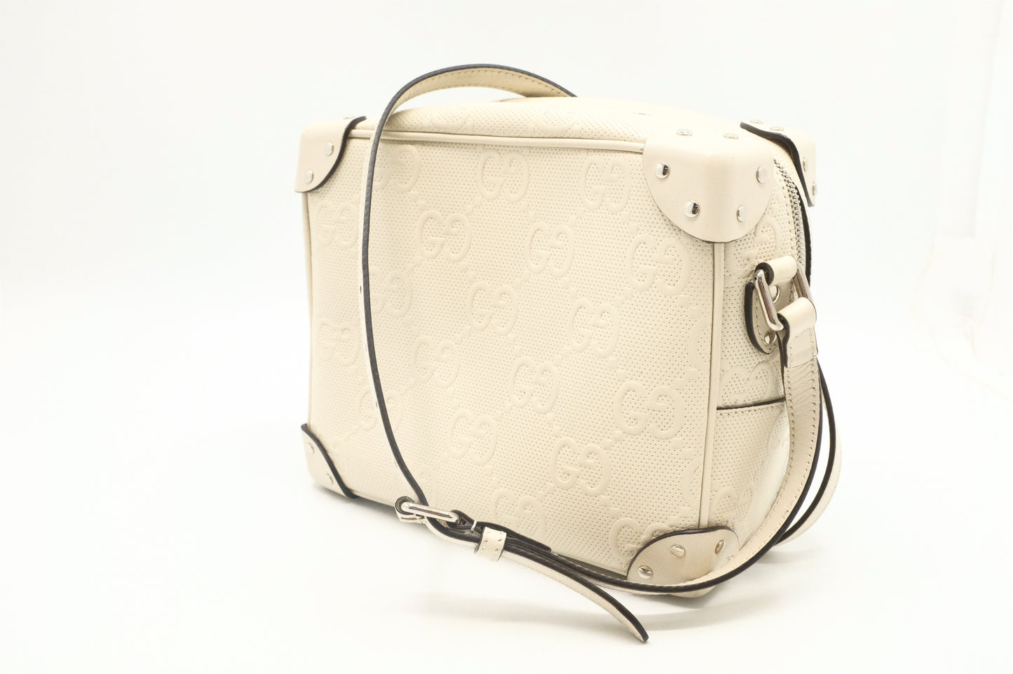 Gucci Trunk Crossbody in Off-White Leather
