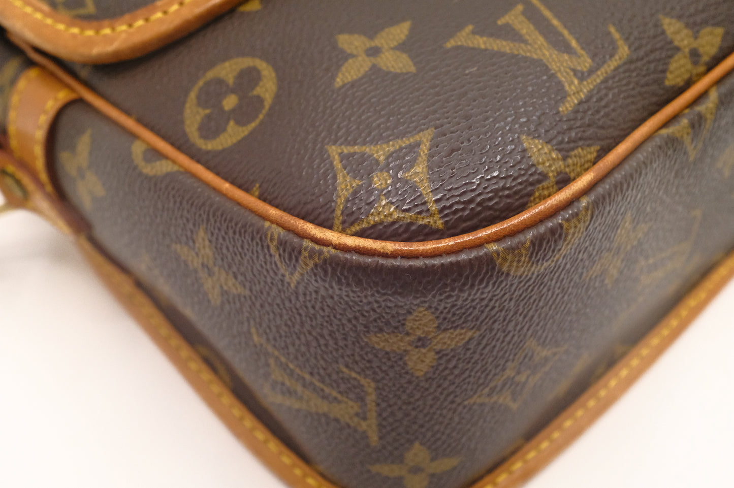 Louis Vuitton Sologne in Monogram Canvas
