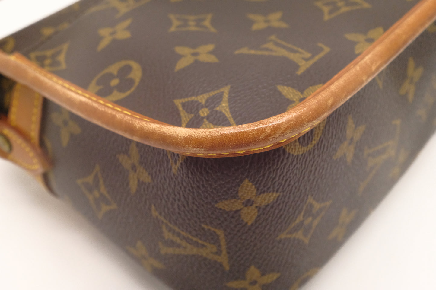 Louis Vuitton Sologne in Monogram Canvas