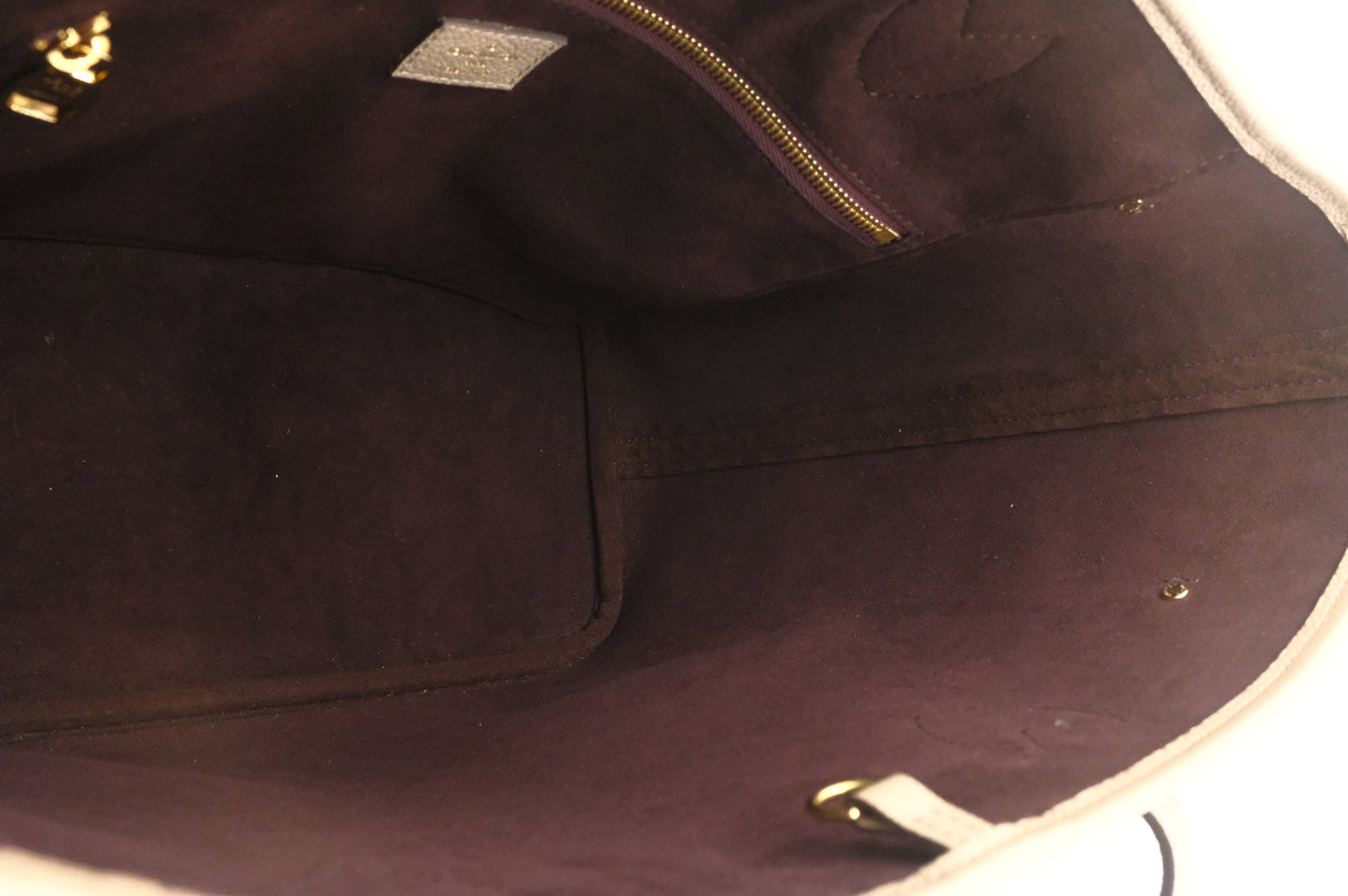 Louis Vuitton Neverfull MM in Turtledove Empreinte Leather