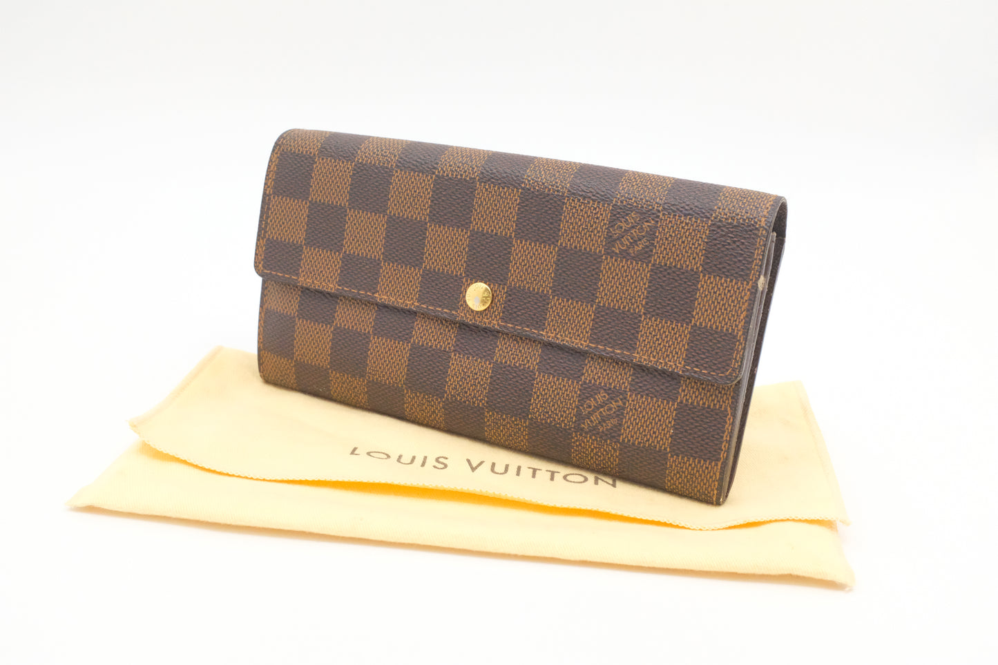 Louis Vuitton Sarah Wallet in Damier Ebene Canvas