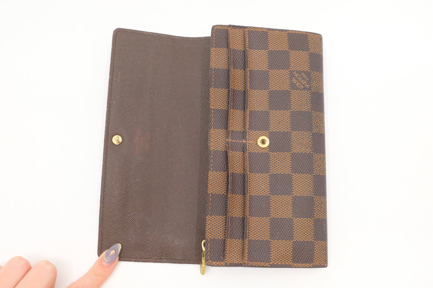 Louis Vuitton Sarah Wallet in Damier Ebene Canvas