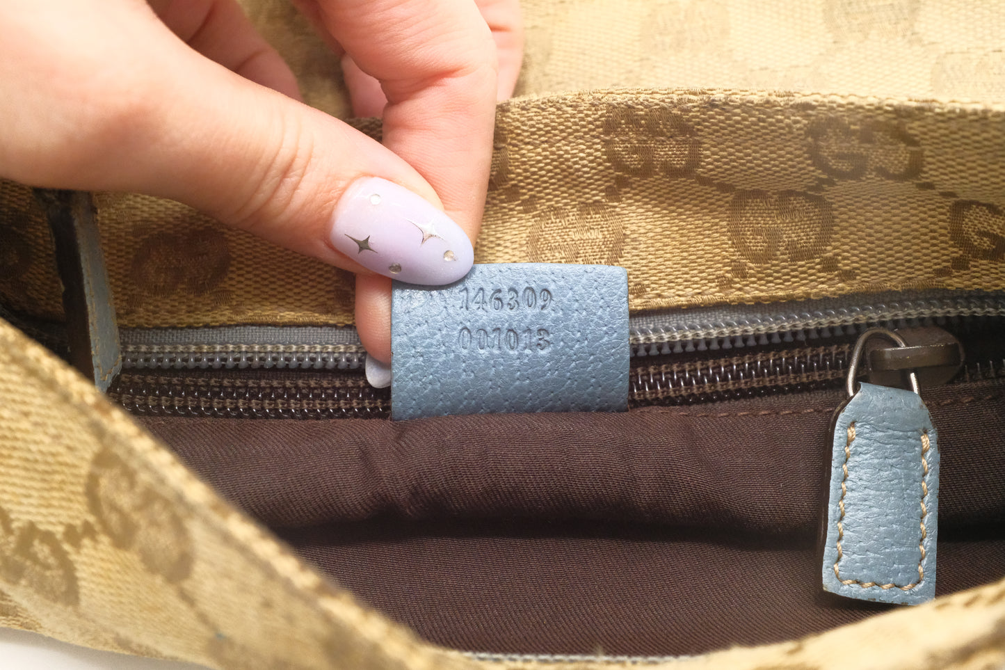Gucci Crossbody in GG Canvas and Blue Leather