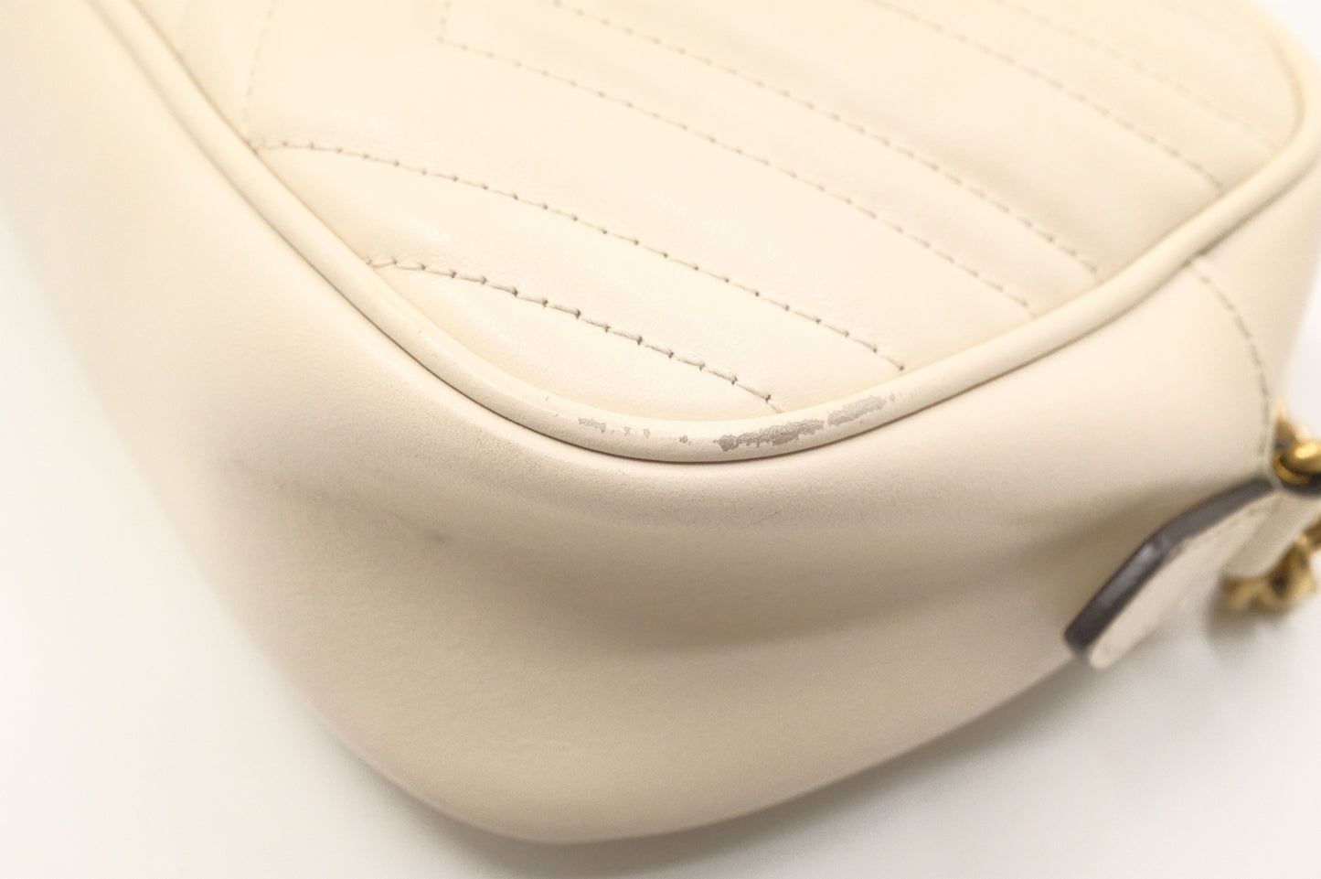 Gucci Marmont Crossbody in White Leather