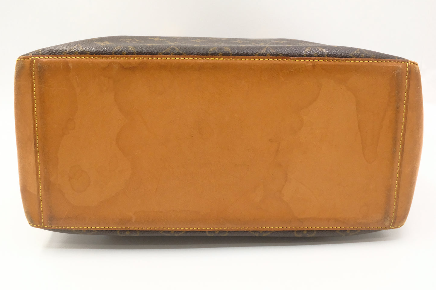 Louis Vuitton Cabas Mezzo in Monogram Canvas