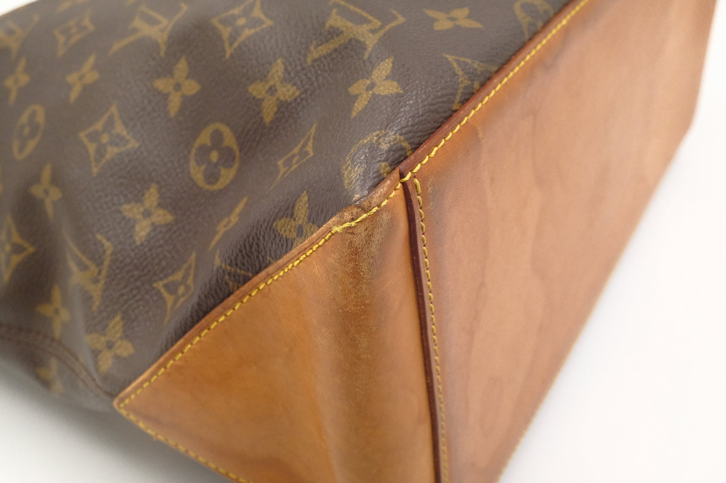 Louis Vuitton Cabas Mezzo in Monogram Canvas