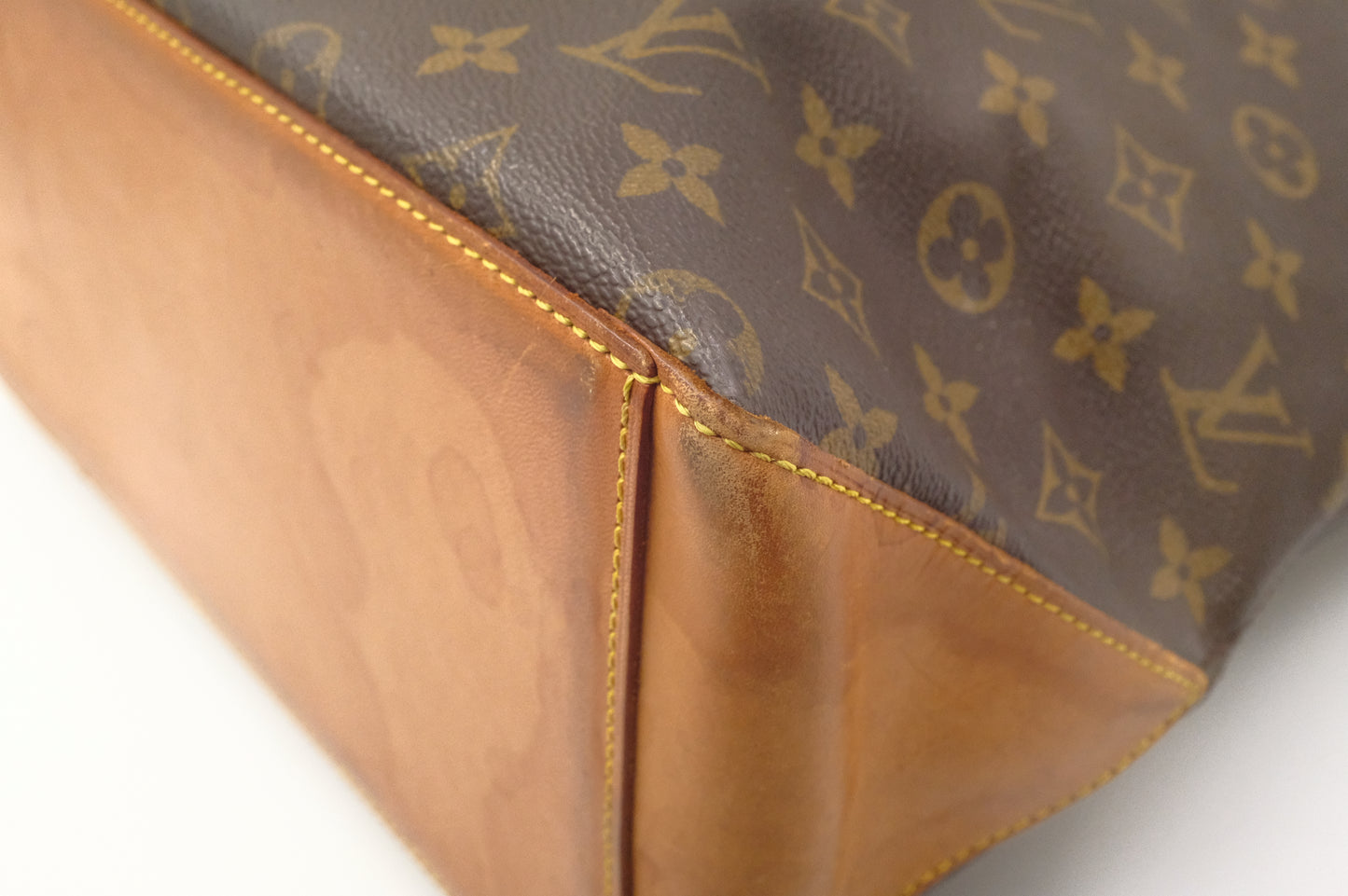 Louis Vuitton Cabas Mezzo in Monogram Canvas