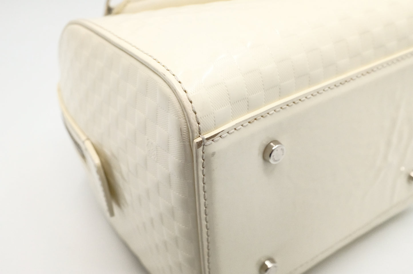 Louis Vuitton Speedy Cube in White Damier Facette Leather