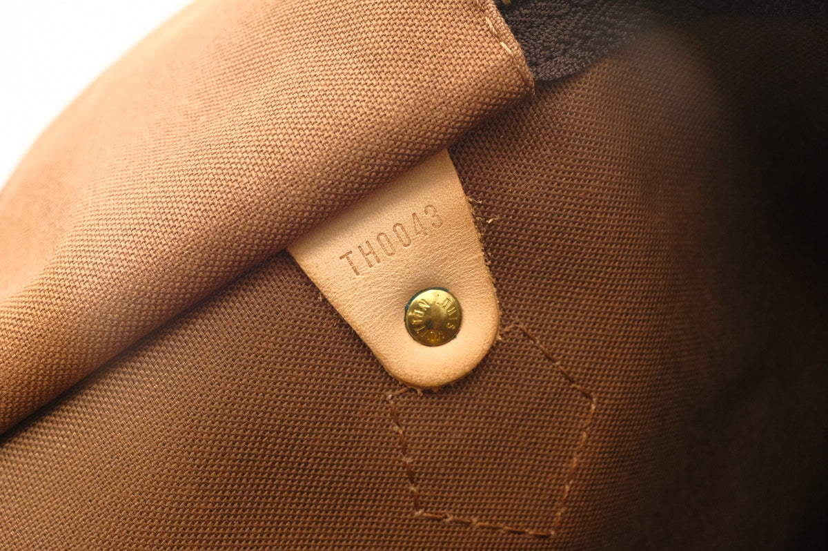 Louis Vuitton Speedy 40 in Monogram Canvas