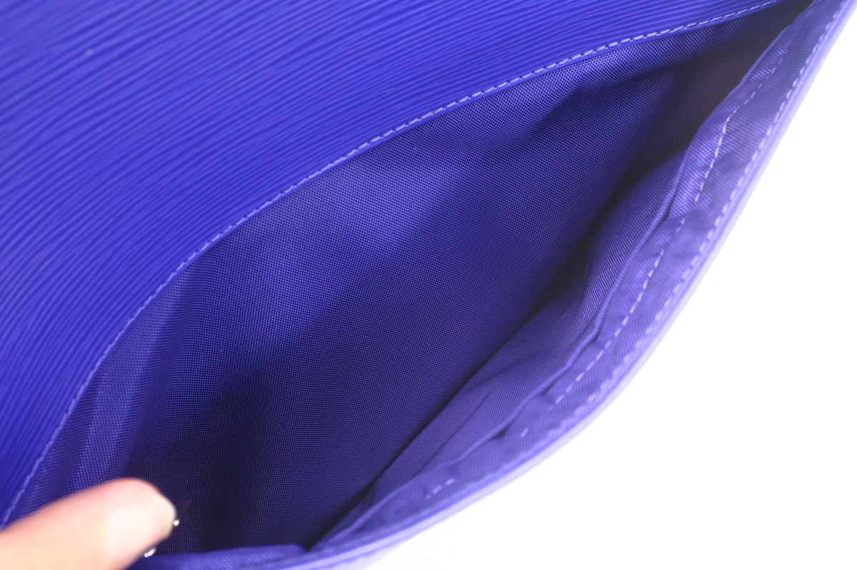 Louis Vuitton Pegase 45 in Purple Epi Leather