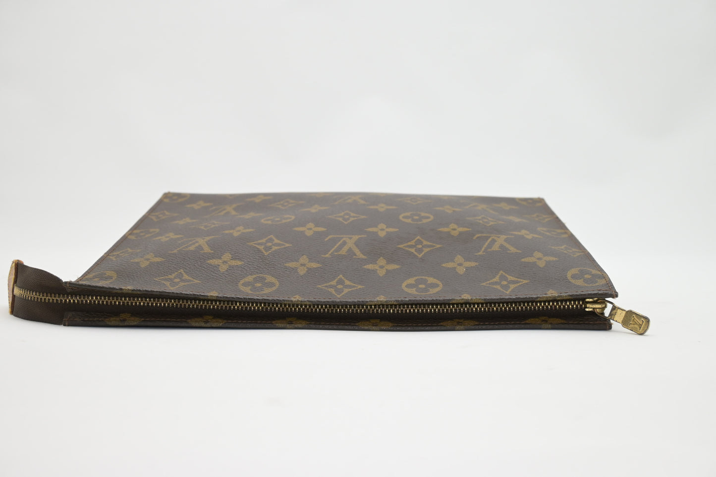 Louis Vuitton Toiletry 26 in Monogram Canvas