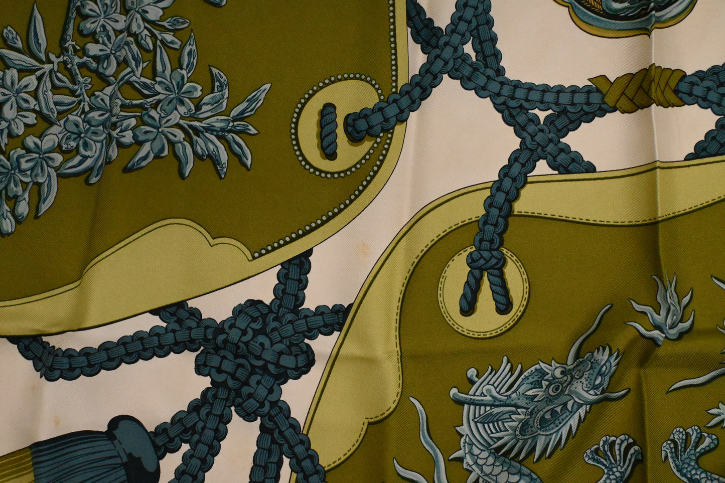 Hermes 'Tsubas' Carre 90 in Green Silk