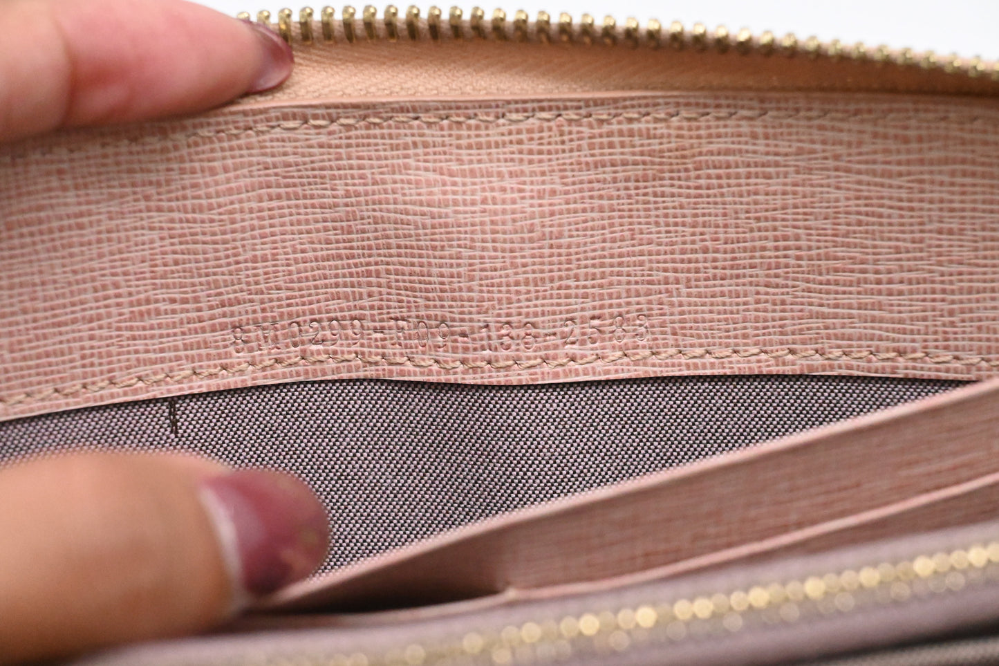 Fendi Zippy Wallet in Pink Leather
