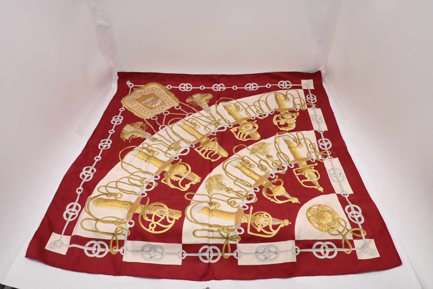 Hermes 'Cliquetis' Carre 90 in Dark Red Silk