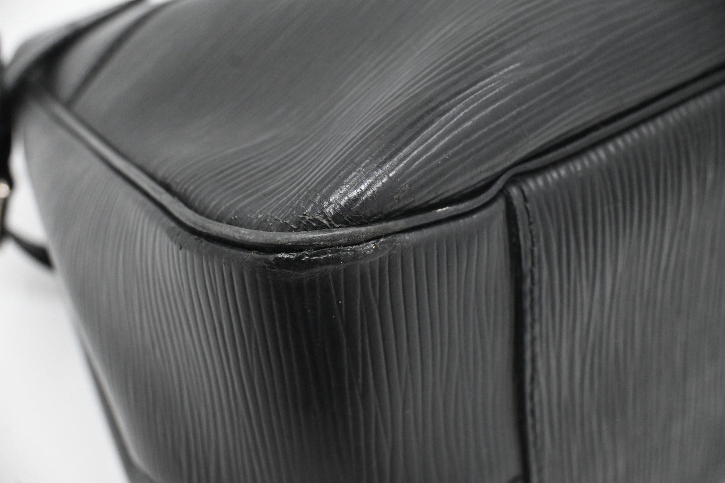 Louis Vuitton Passy in Black Epi Leather