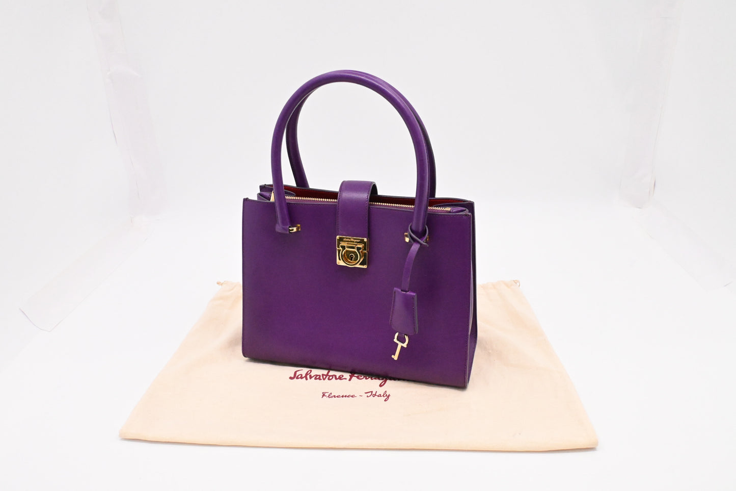 Ferragamo Gancini Handbag in Purple Leather
