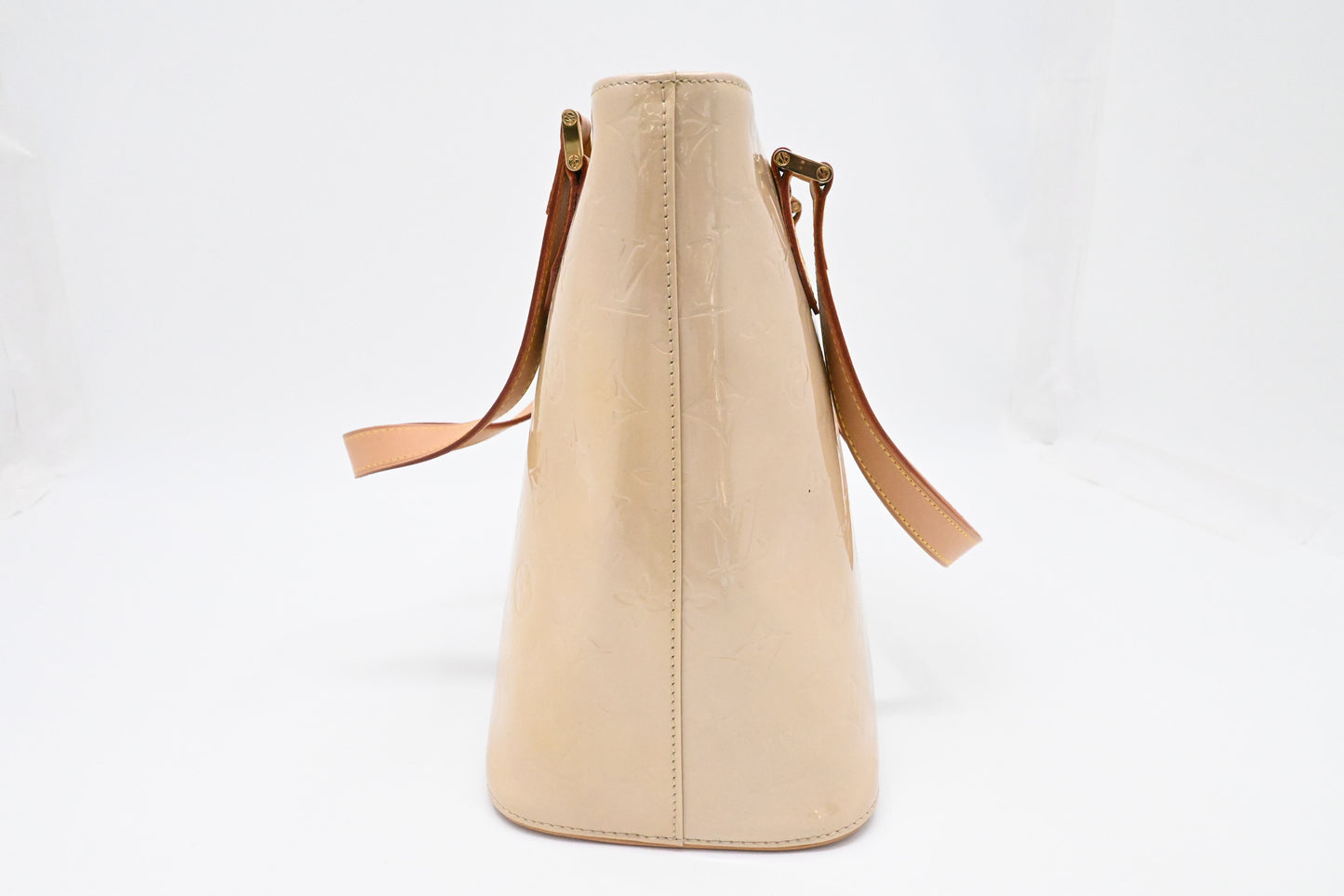 Louis Vuitton Houston in Dune Vernis Leather