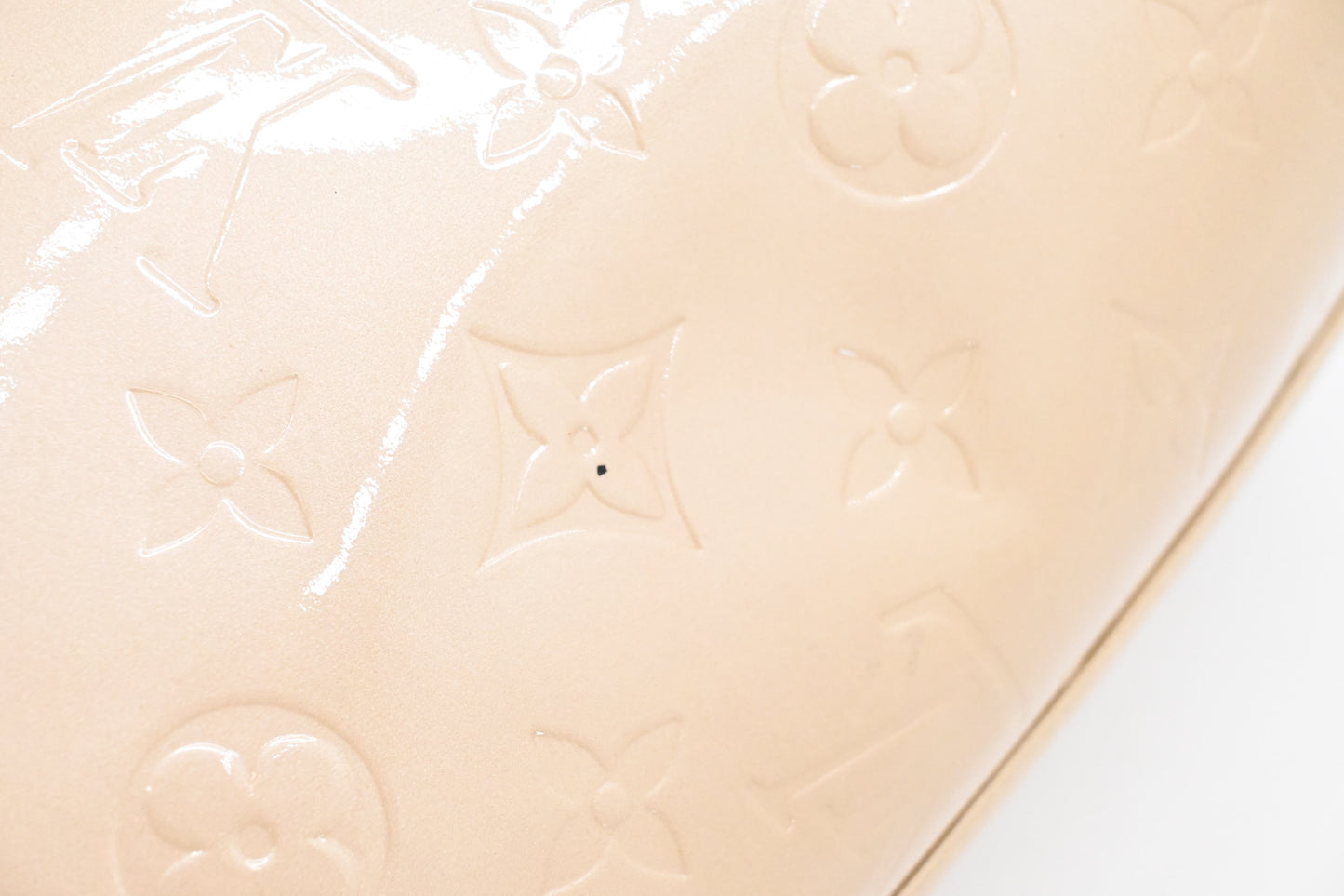 Louis Vuitton Houston in Dune Vernis Leather