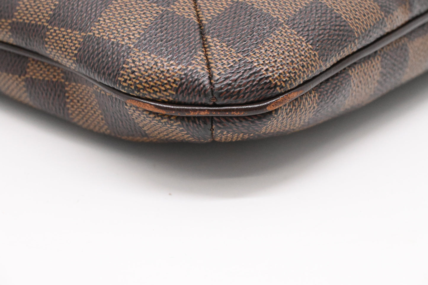 Louis Vuitton Bloomsbury PM in Damier Ebene Canvas