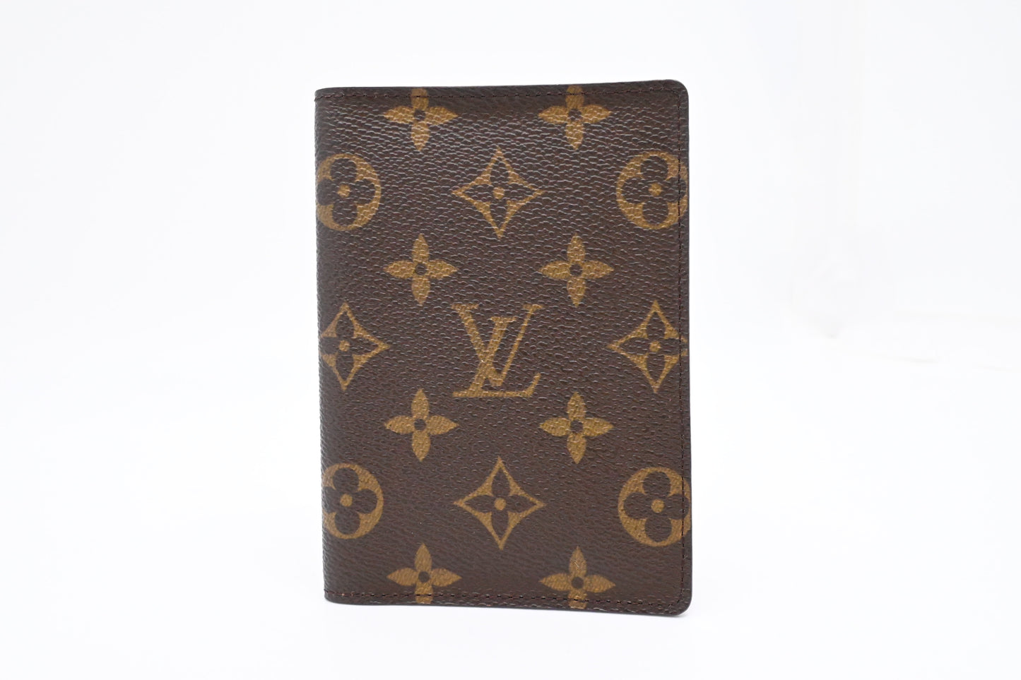 Louis Vuitton Passport Case in Monogram Canvas