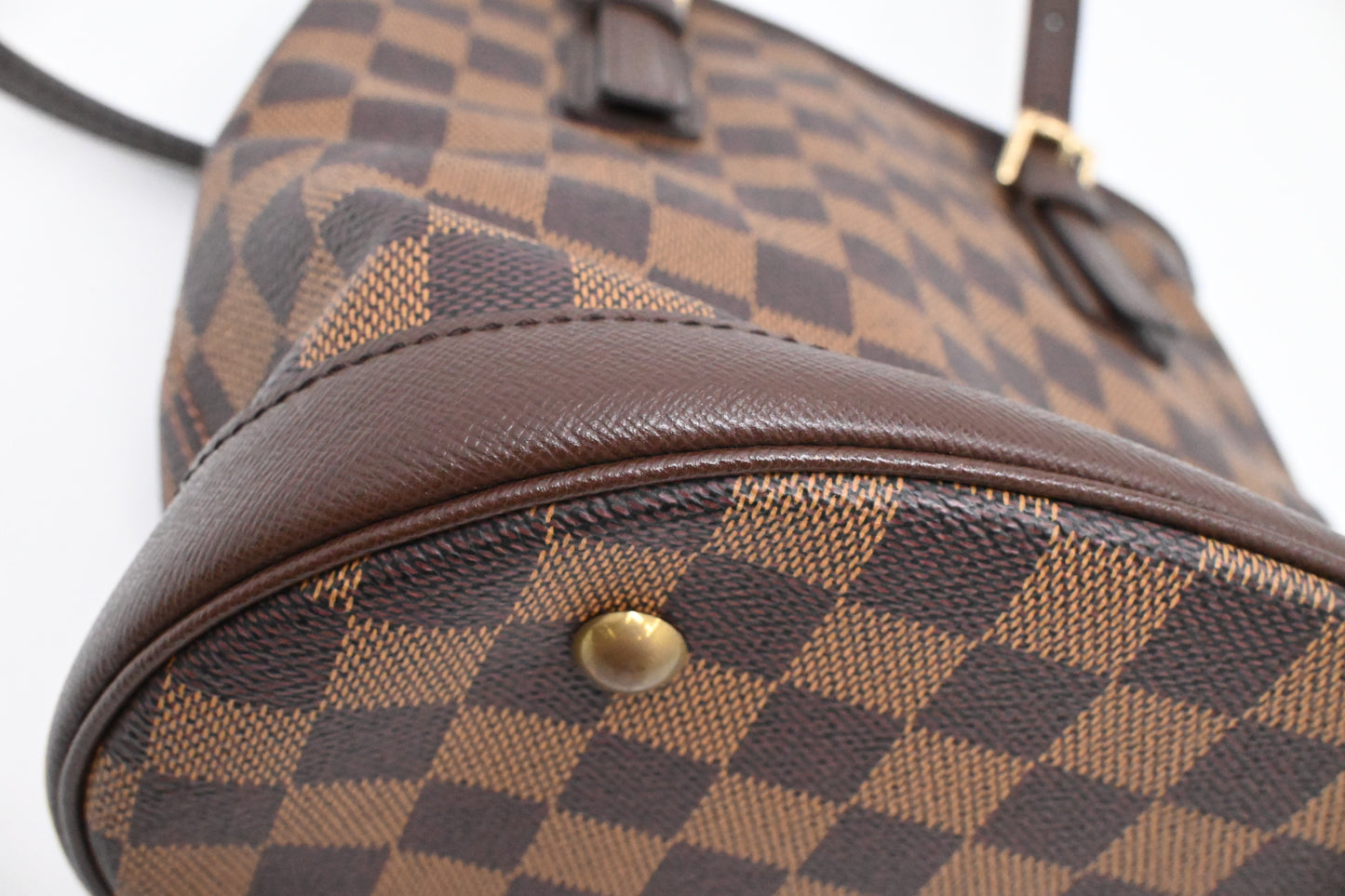 Louis Vuitton Marais Bucket in Damier Ebene Canvas