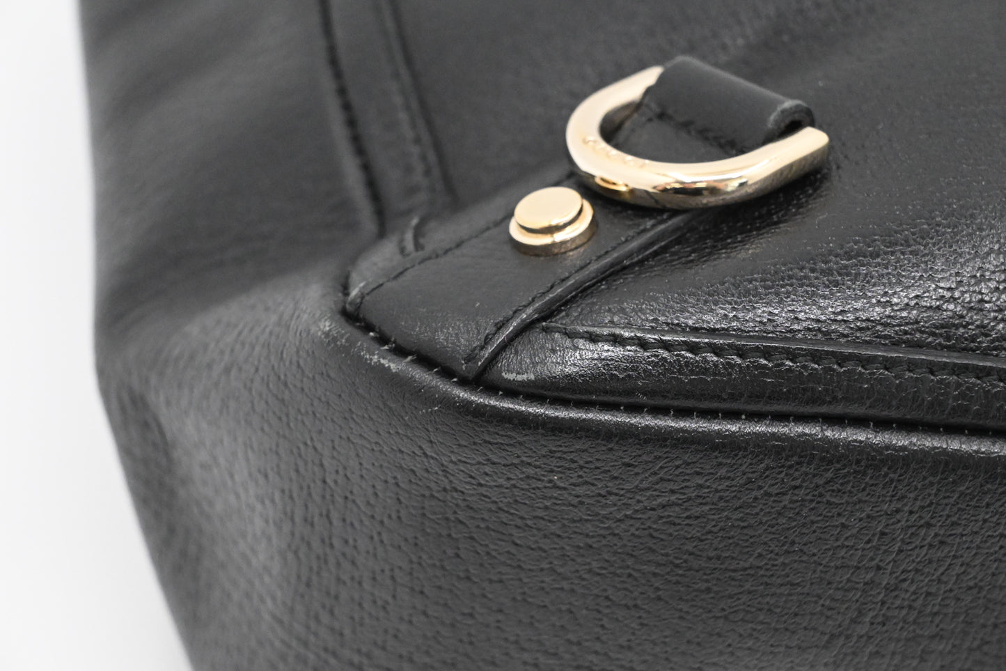 Gucci Handbag in Black Leather