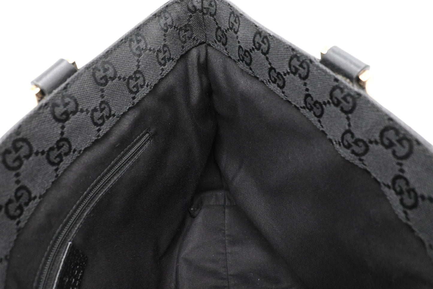 Gucci Handbag in Black Leather