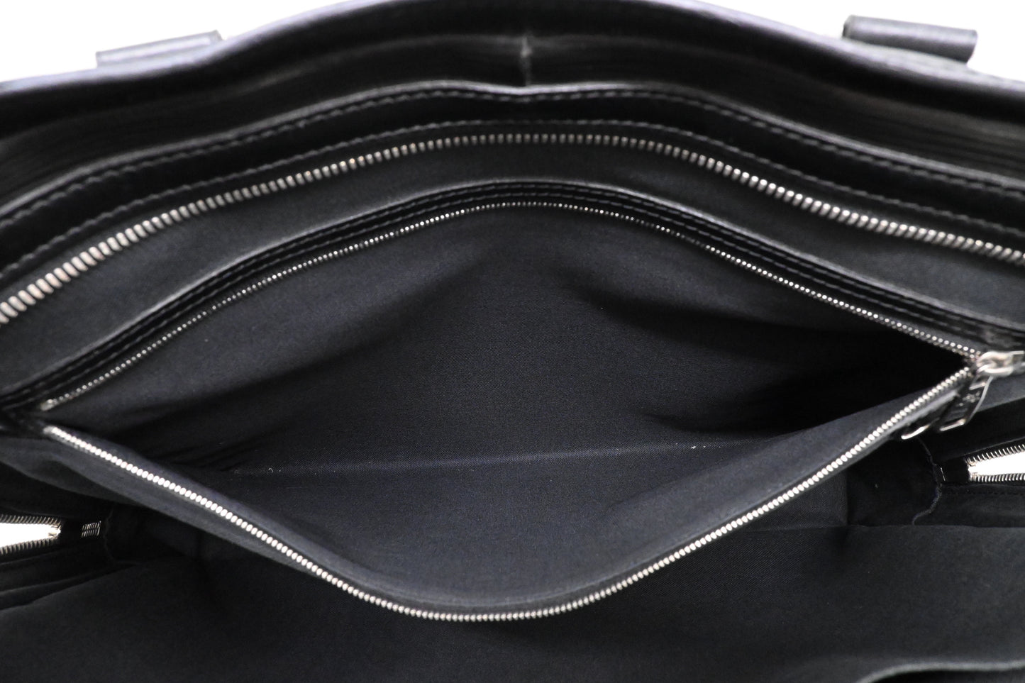 Louis Vuitton Bassano in Black Epi Leather