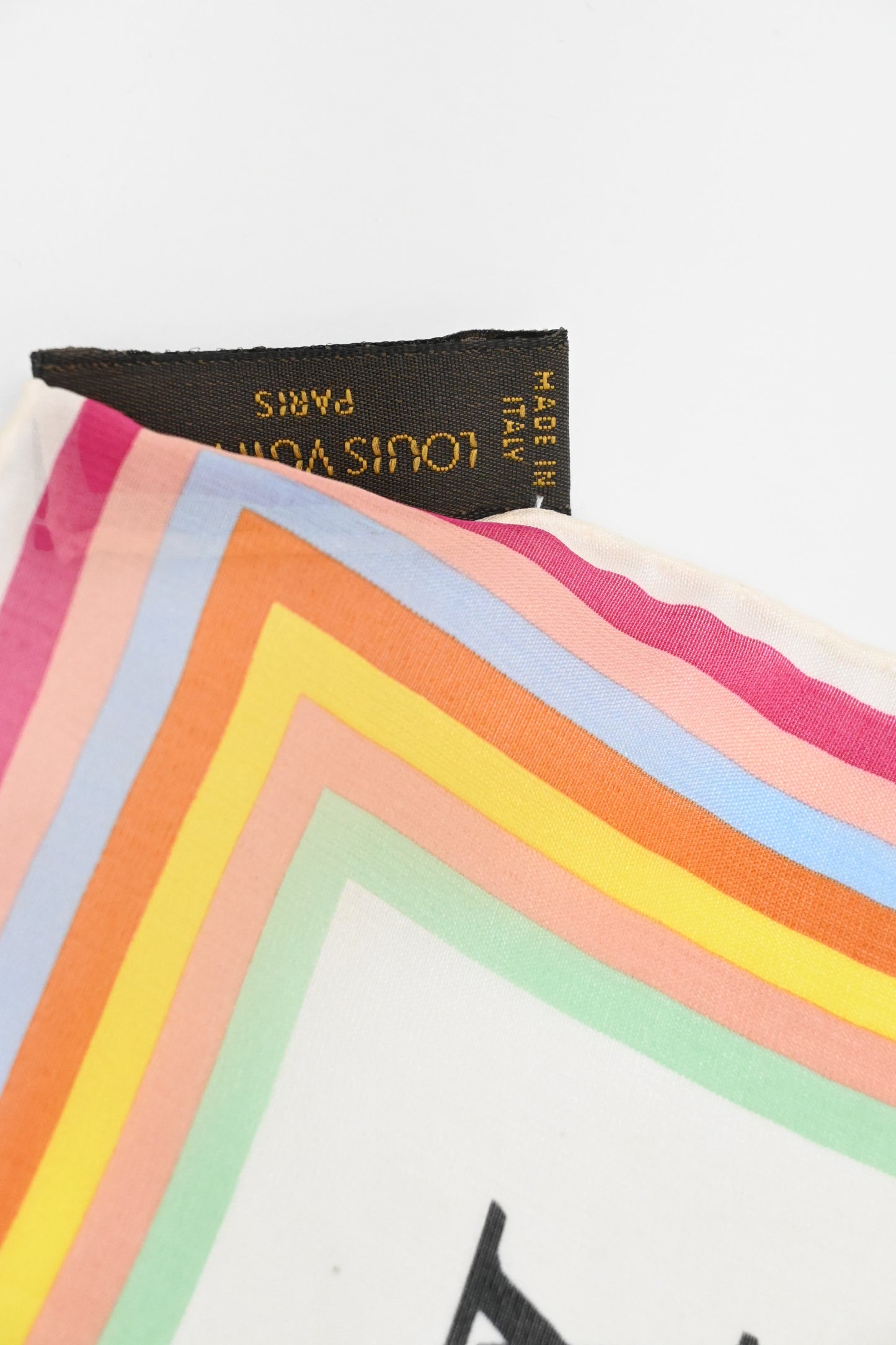 Louis Vuitton Scarf in White Multicolor Silk