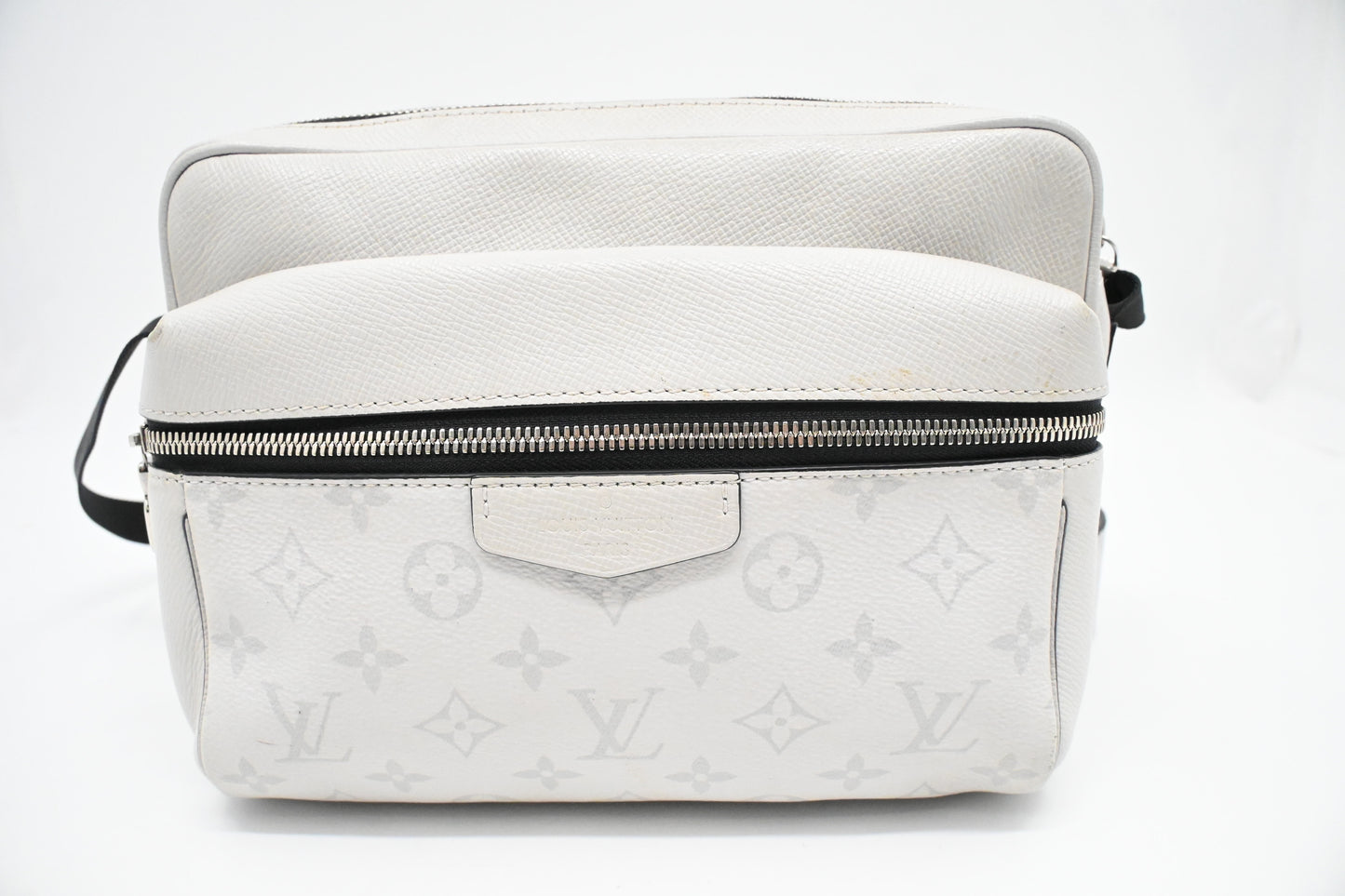 Louis Vuitton Outdoor Messenger Taigarama in Antarctica Monogram Canvas