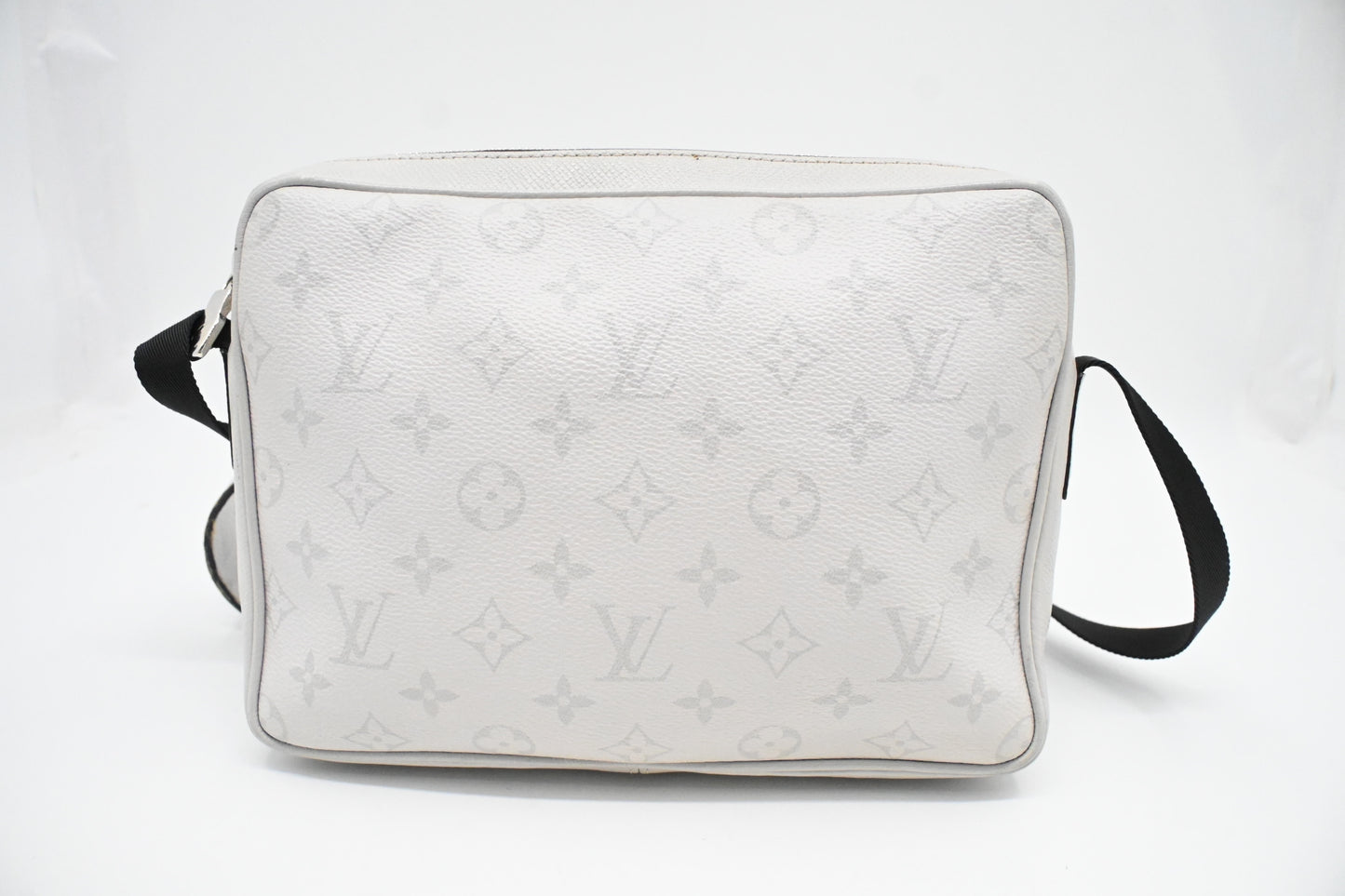 Louis Vuitton Outdoor Messenger Taigarama in Antarctica Monogram Canvas