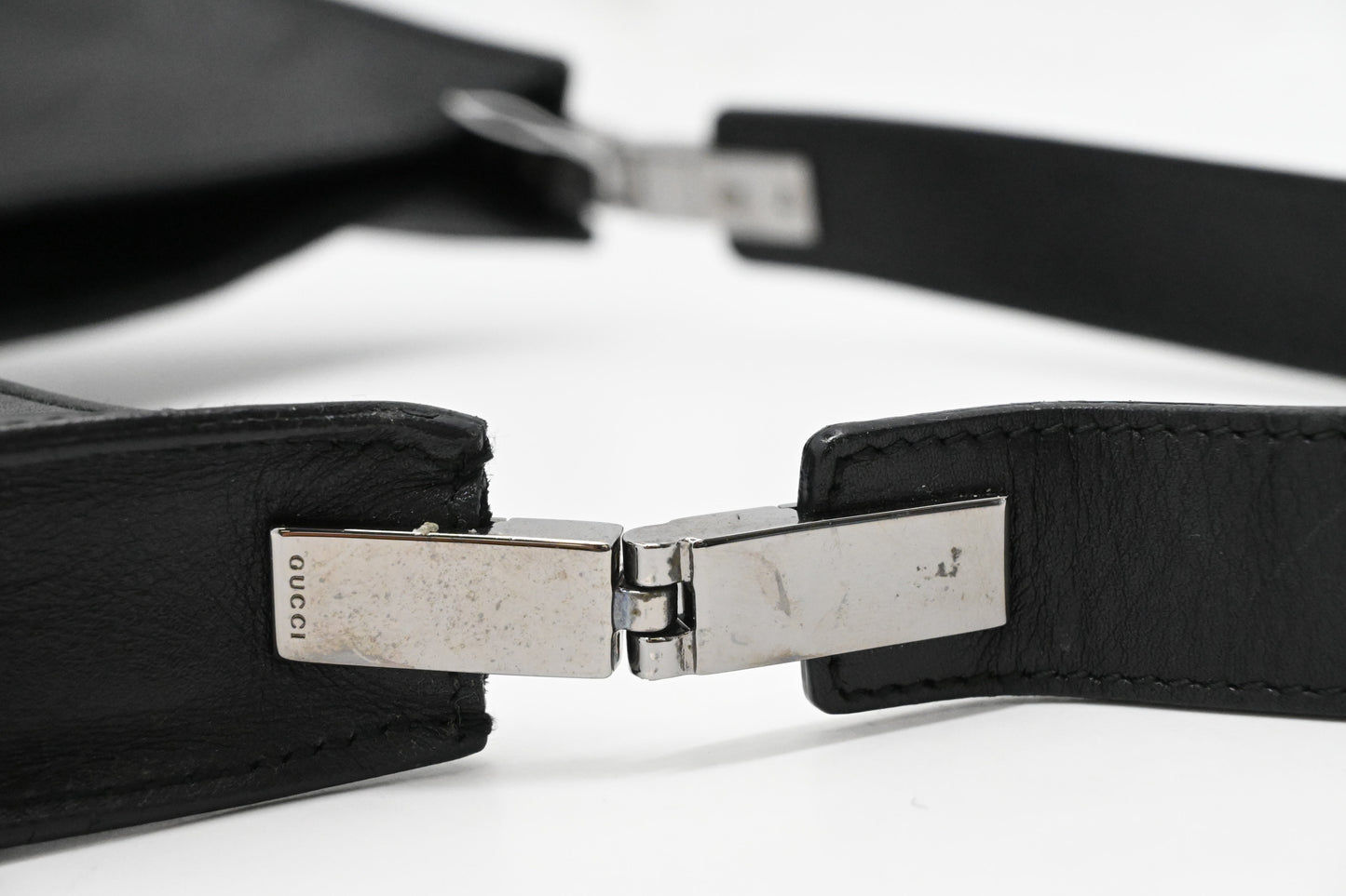 Gucci Shoulder Bag in Black Leather