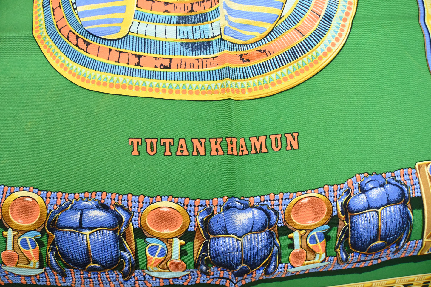 Hermes 'Tutankhamen' Carre 90 in Green Silk