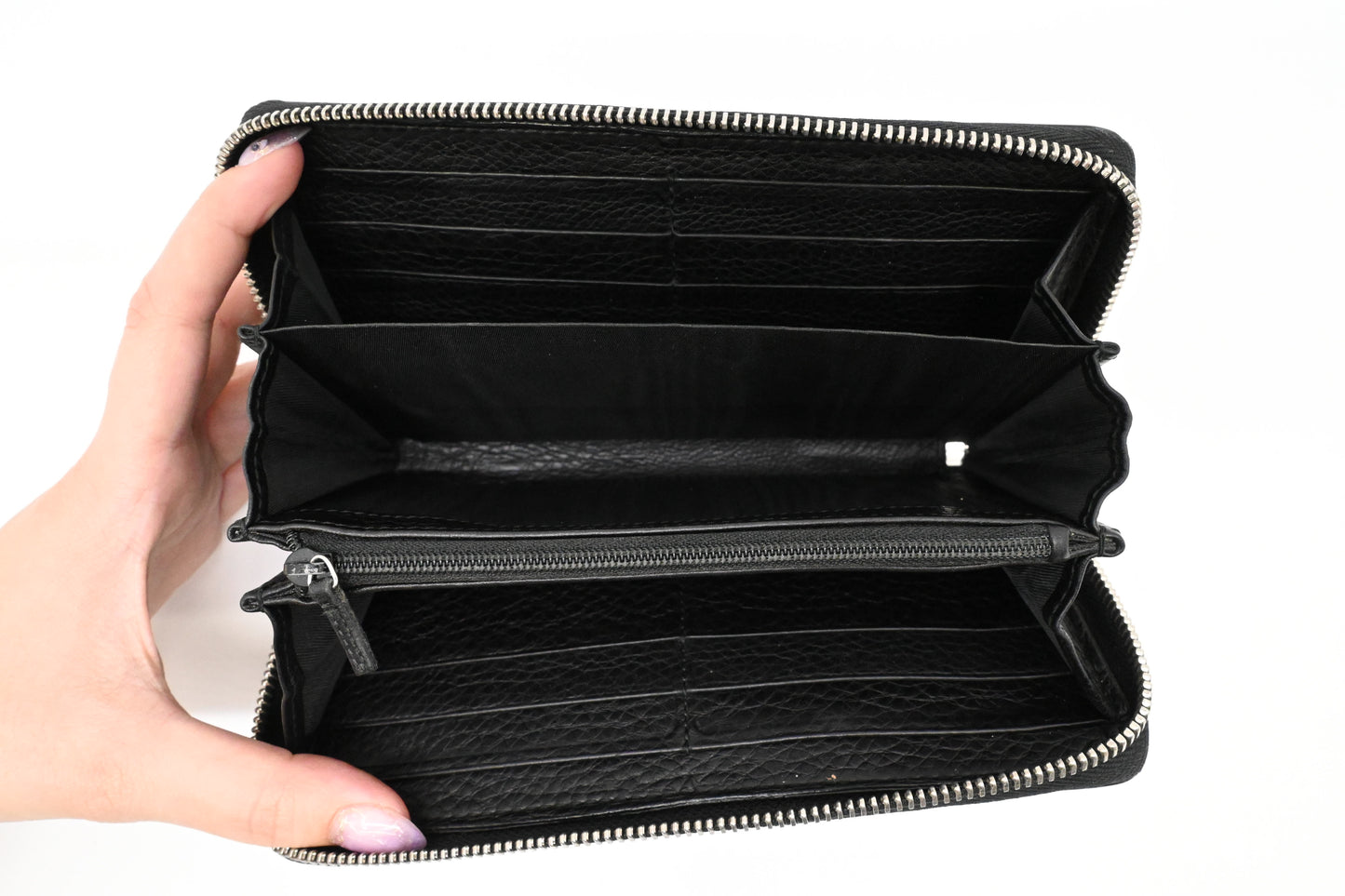 Gucci Long Zippy Wallet in Black Leather