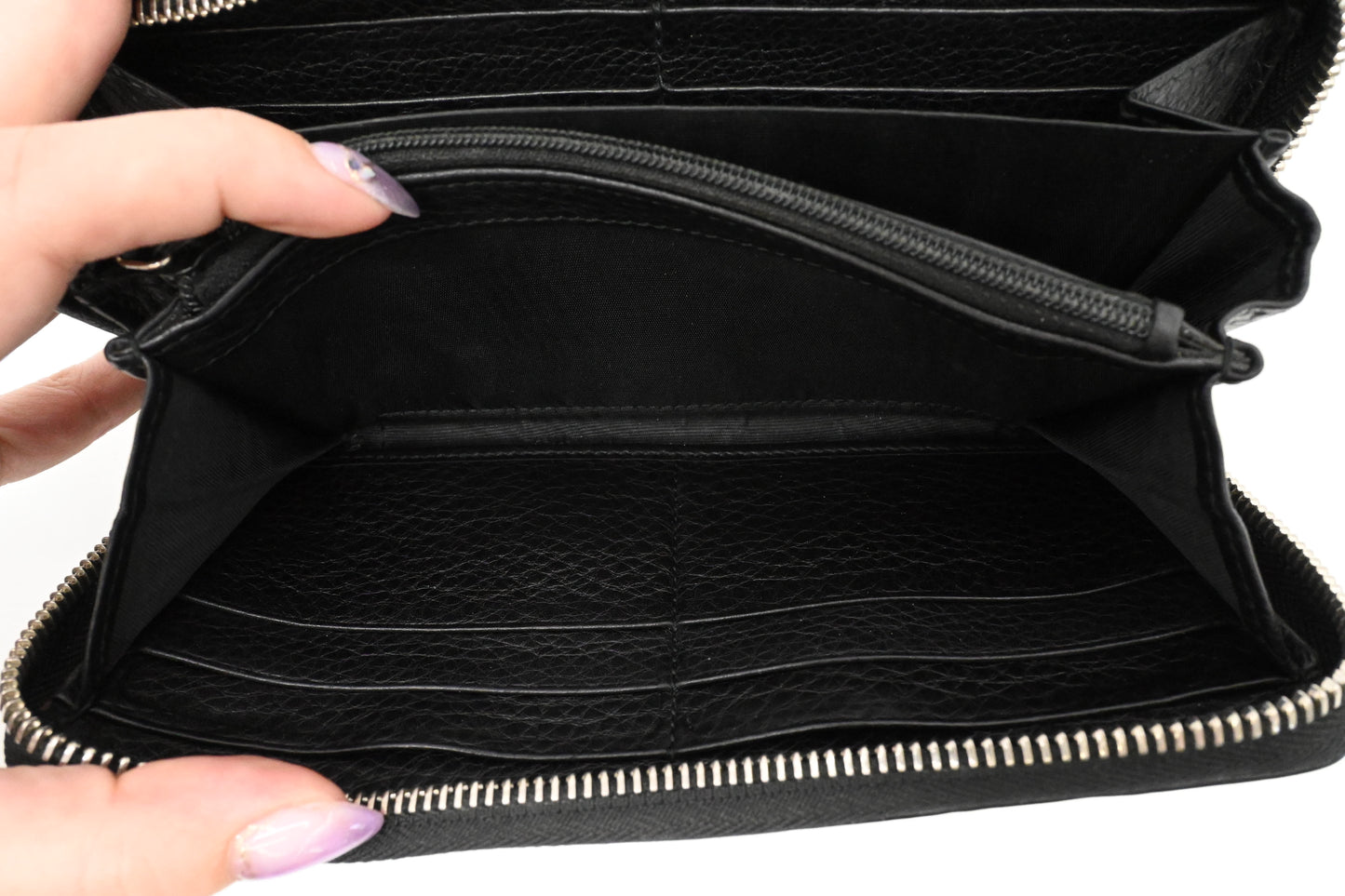 Gucci Long Zippy Wallet in Black Leather