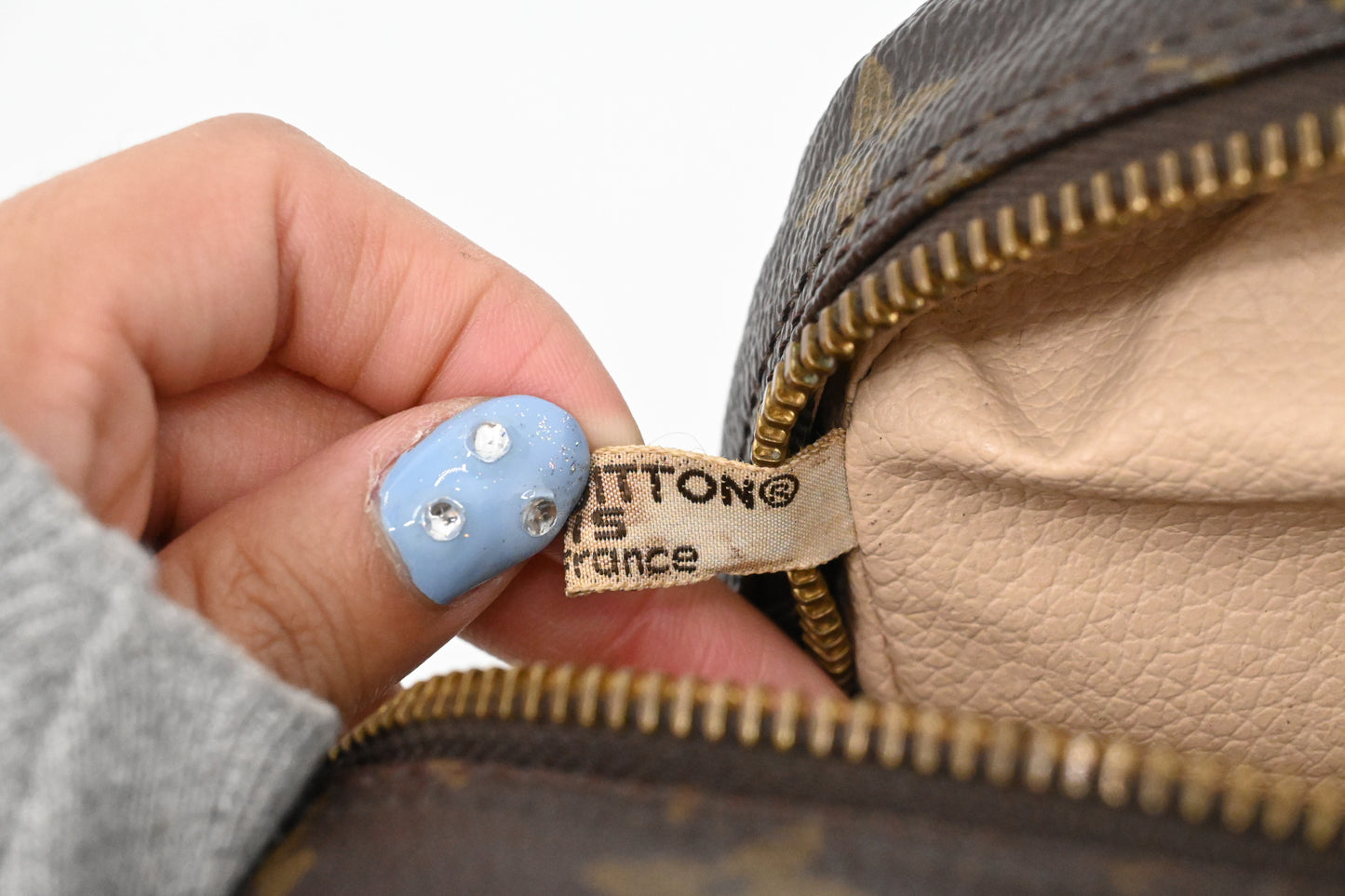 Louis Vuitton Trousse 28 in Monogram Canvas