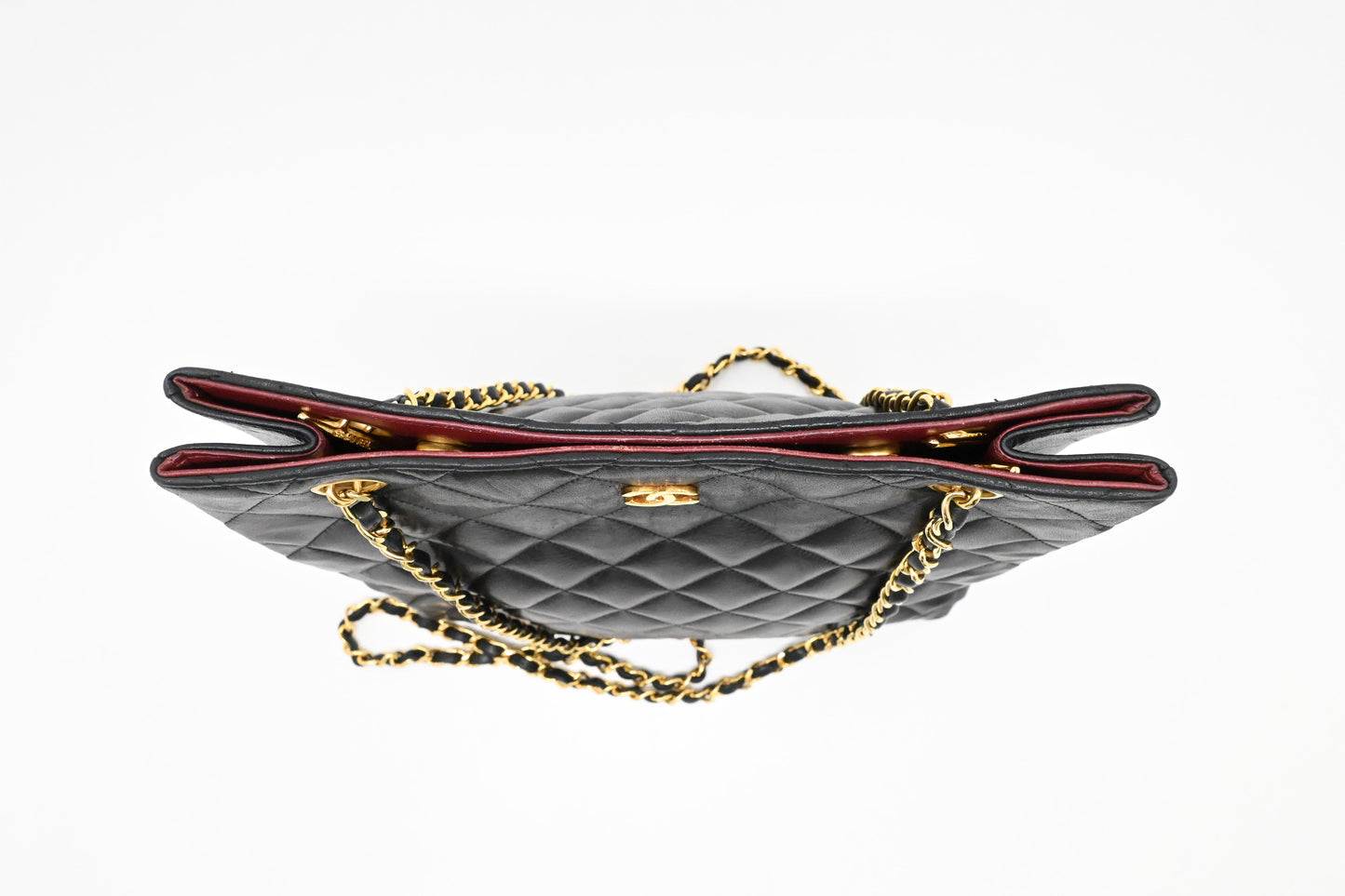 Chanel Shoulder Bag in Black Mattelassé Leather