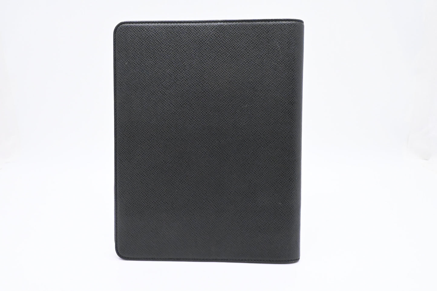 Louis Vuitton Agenda in Black Taiga Leather