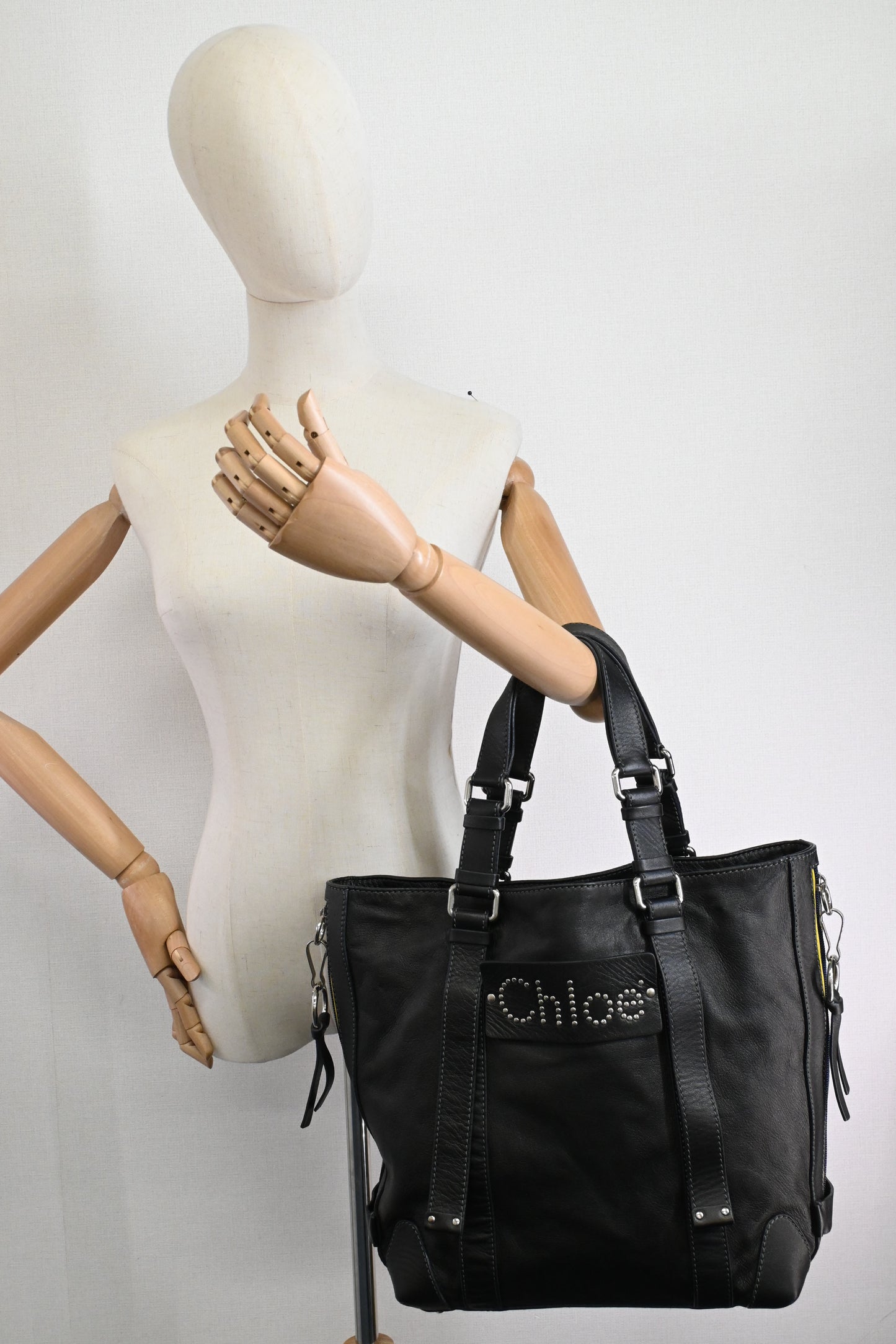 Chloe Patsy Tote in Black Leather