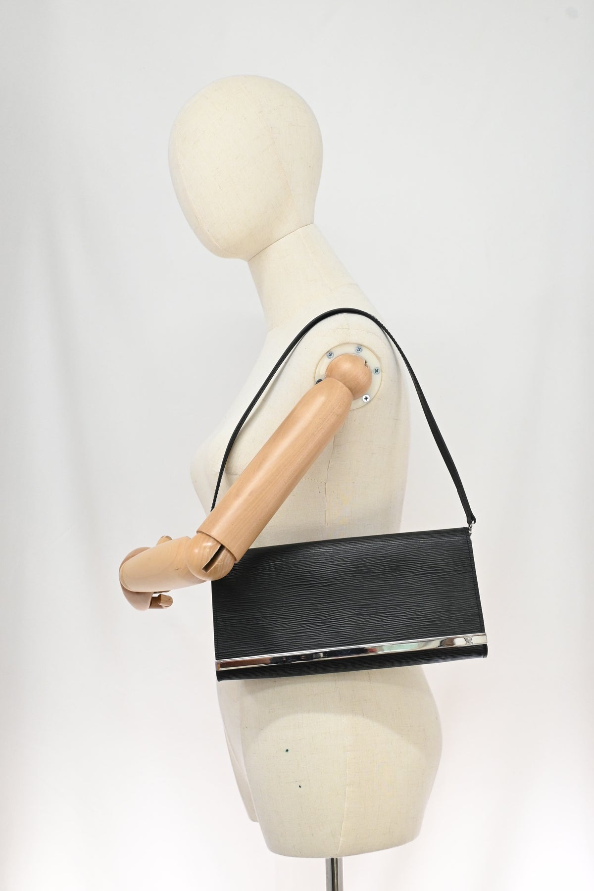 Louis Vuitton Pochette Sevigne in Black Epi Leather