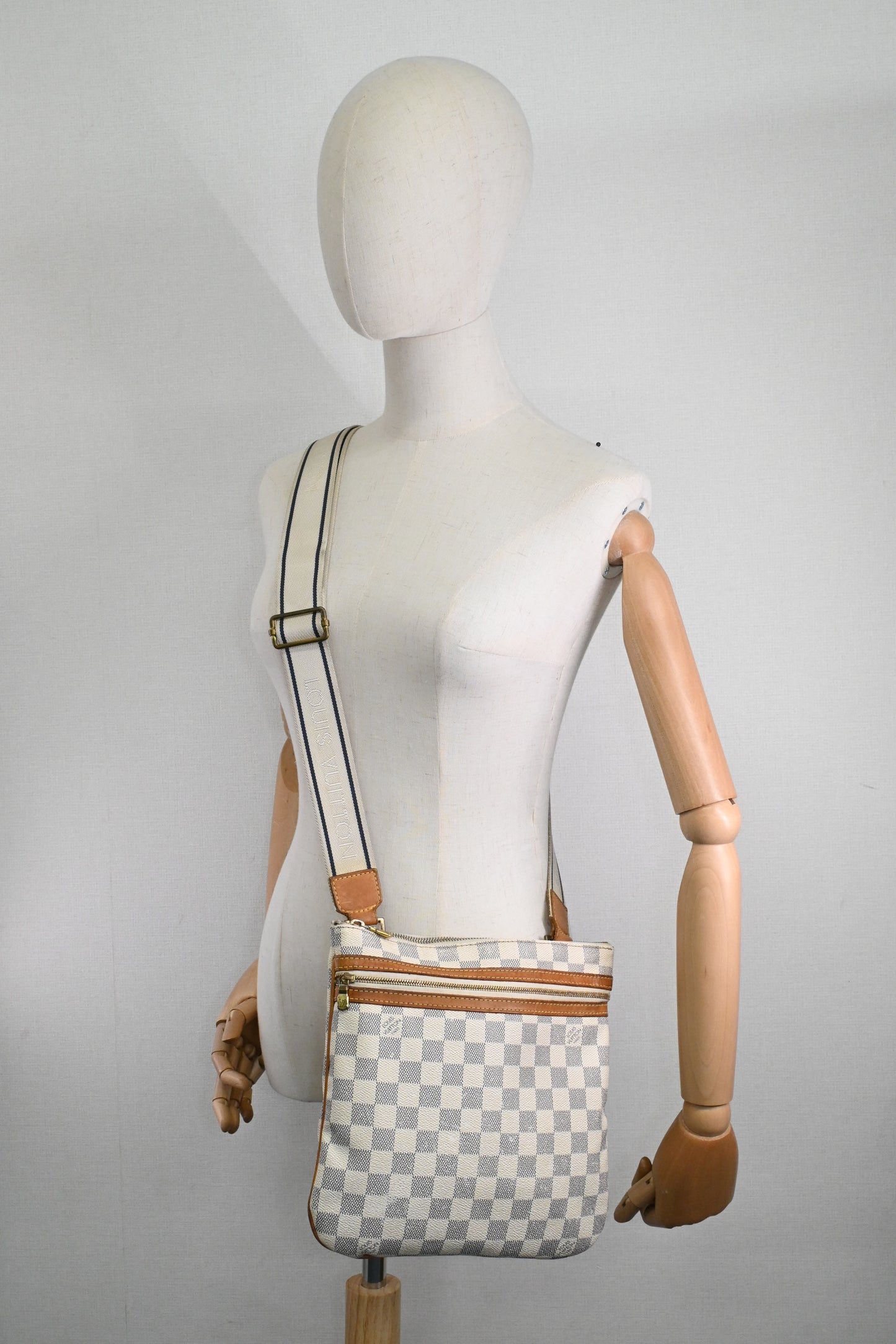 Louis Vuitton Pochette Bosphore in Damier Azur Canvas
